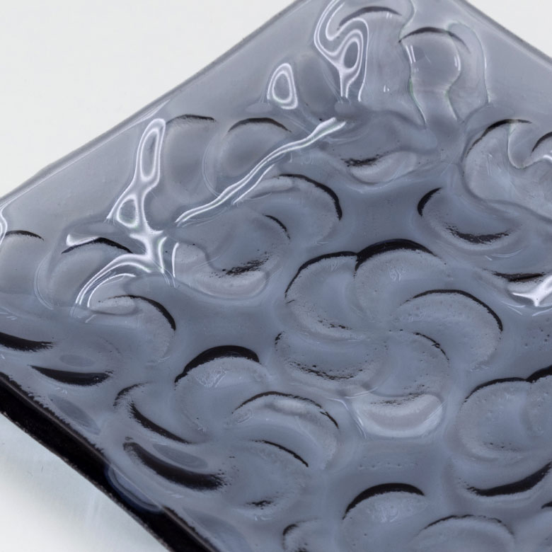 光の表情が綺麗なプレート