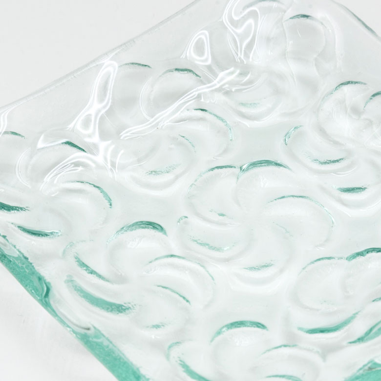 光の表情が綺麗なプレート