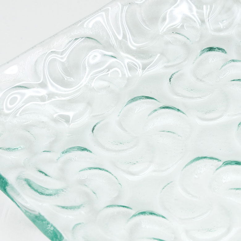 光の表情が綺麗なプレート