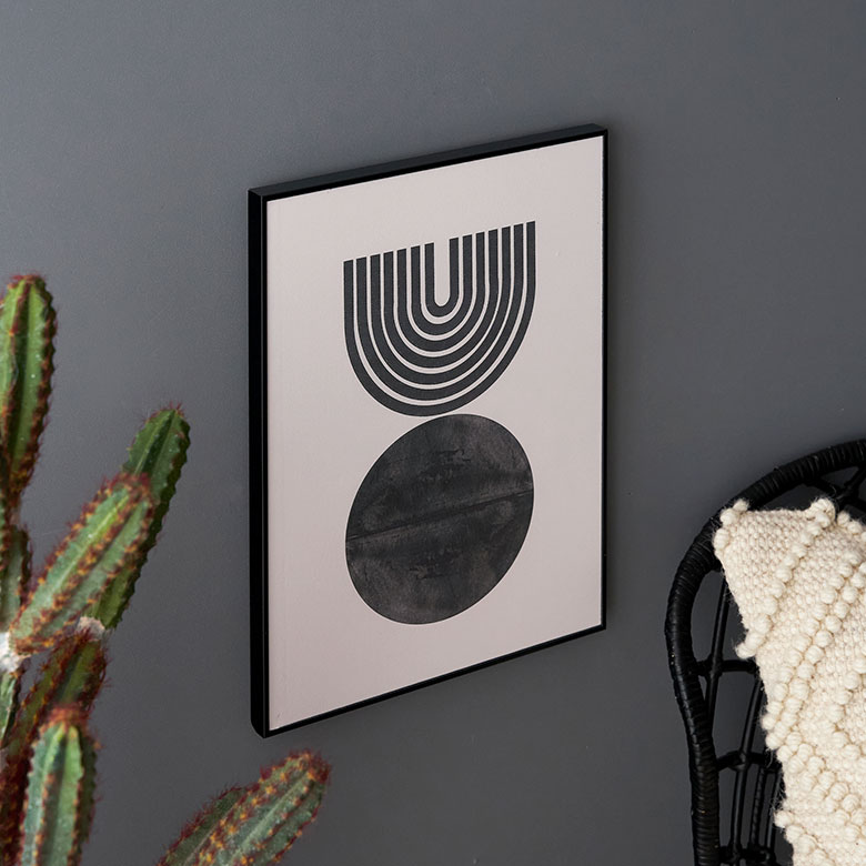 ブラック＆ホワイトを基調にしたモードな抽象画