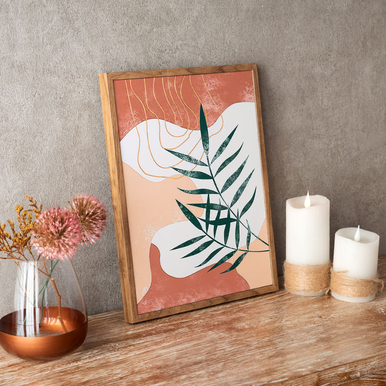 壁に穴を開けたくない場合は立てかけて使うことも