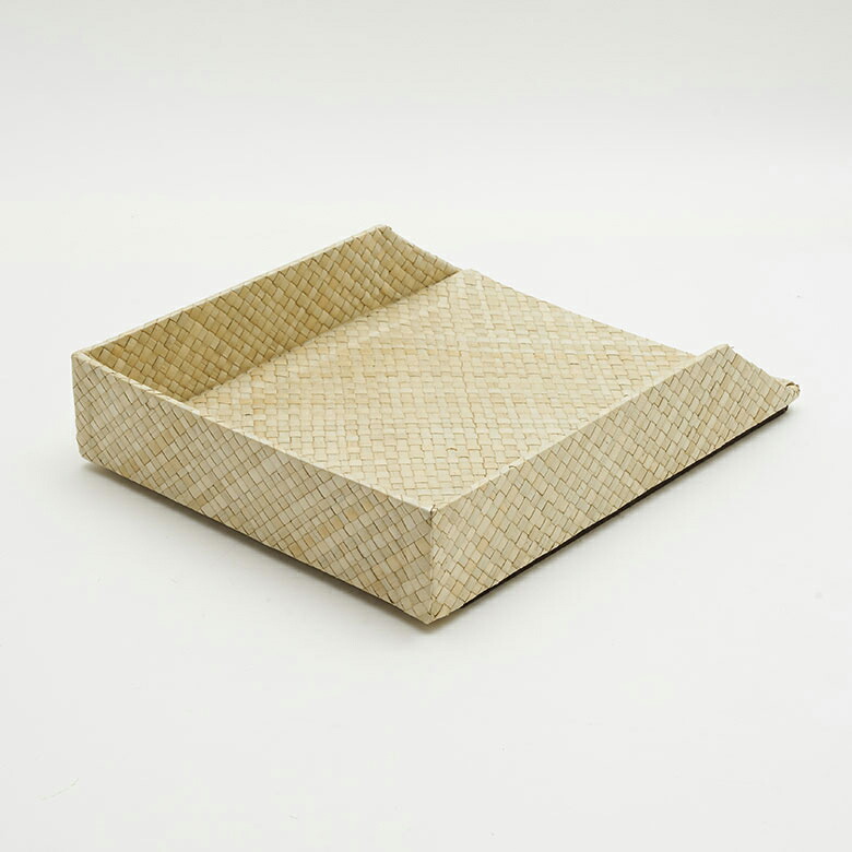 幅広いシーンで使いやすいシンプルなデザイン