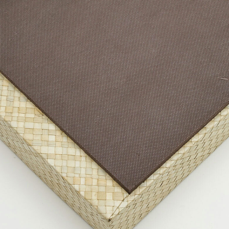 底面は不織布で床傷を防止