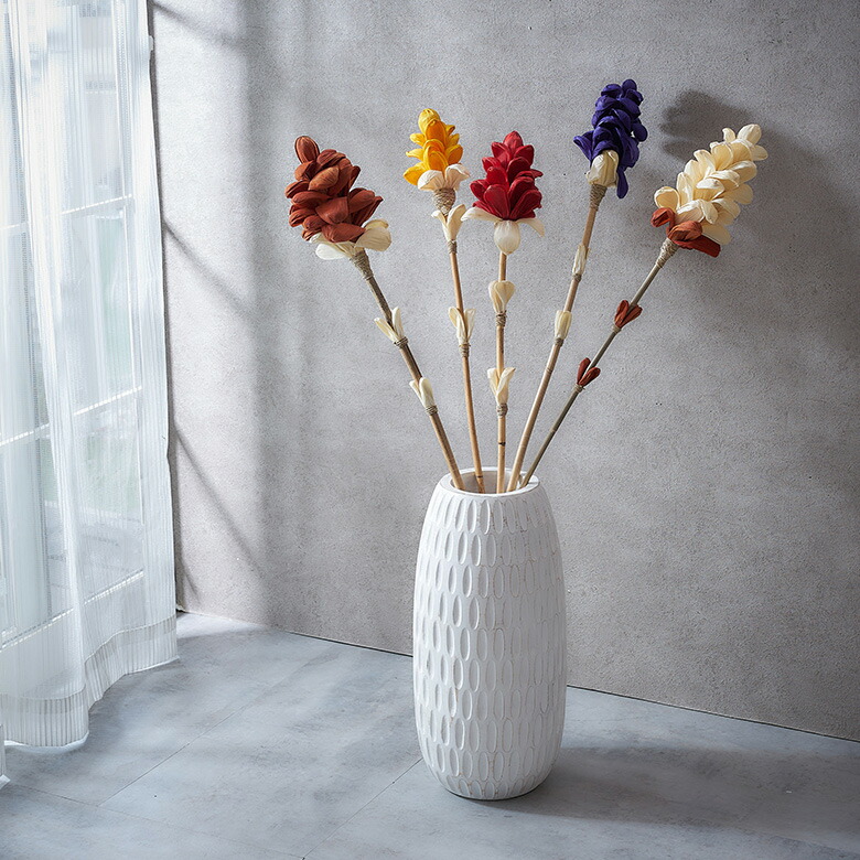 飾るだけで、空間がアジアンリゾートの雰囲気に包まれます