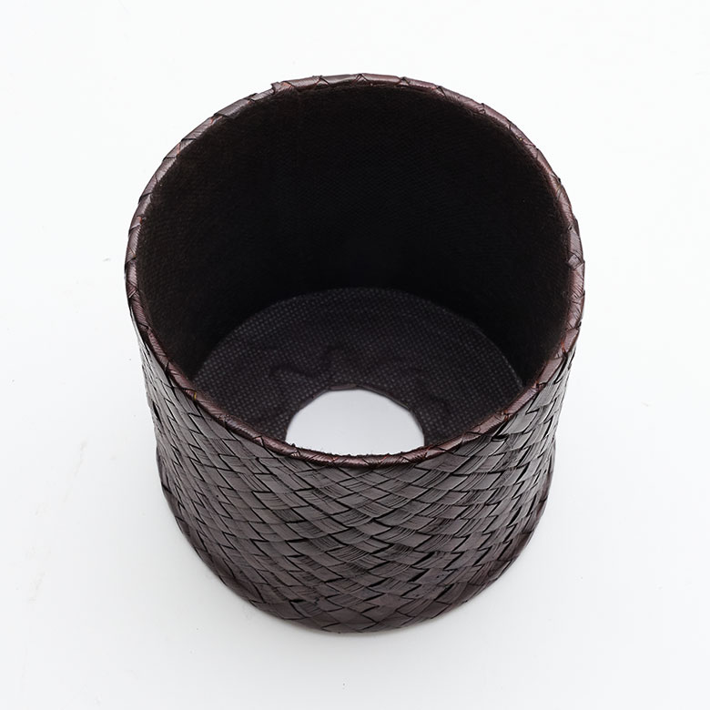 底が開いているのでスポッと被せるだけ