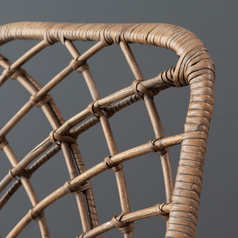 バリ島の人気素材ラタンを使用したチェア