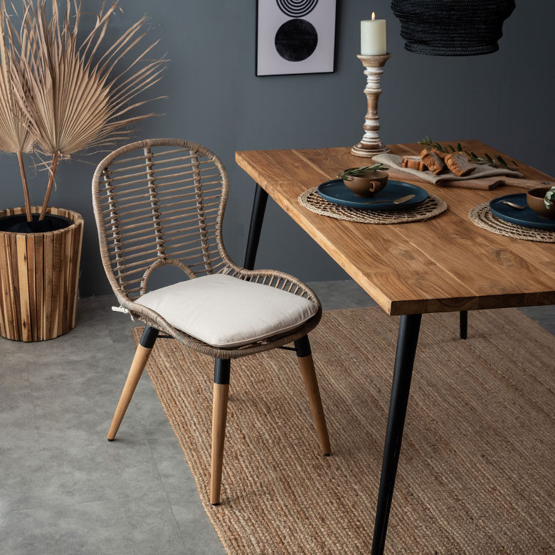 ラタンのチェア