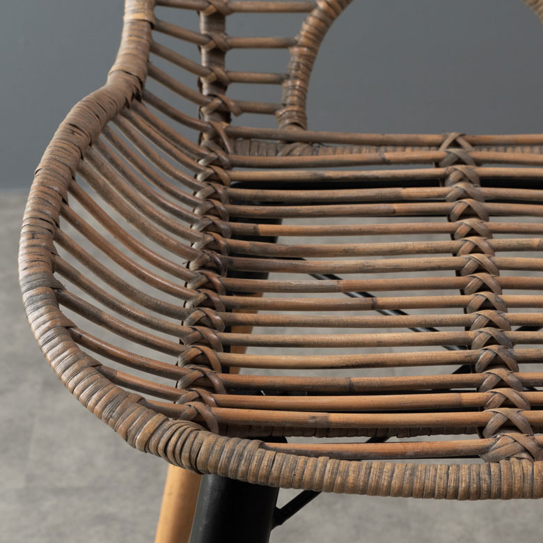 見た目以上に使えばわかる、ラタンは魅力たっぷりな素材です