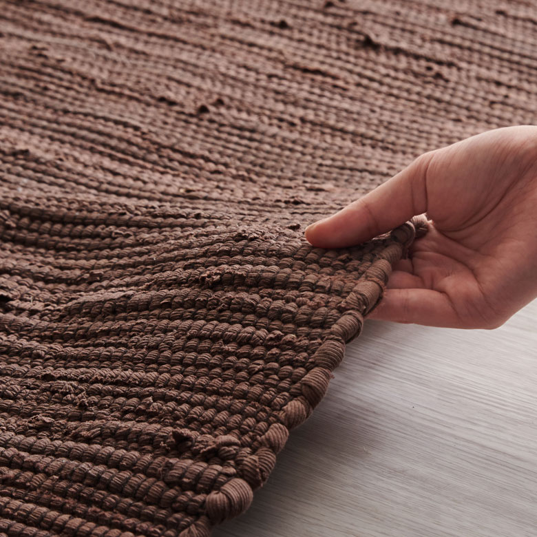 綿100%の手織りラグ
