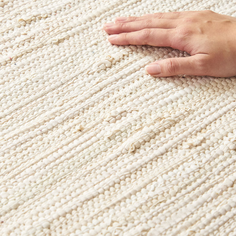 手織りの心地良さと味わいが魅力