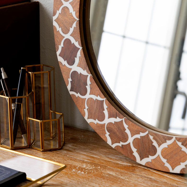 ハンドメイドのモロッカン柄。レジンと木製の異素材