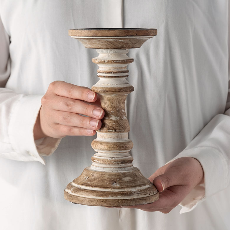 手に持つとこれくらいの大きさ