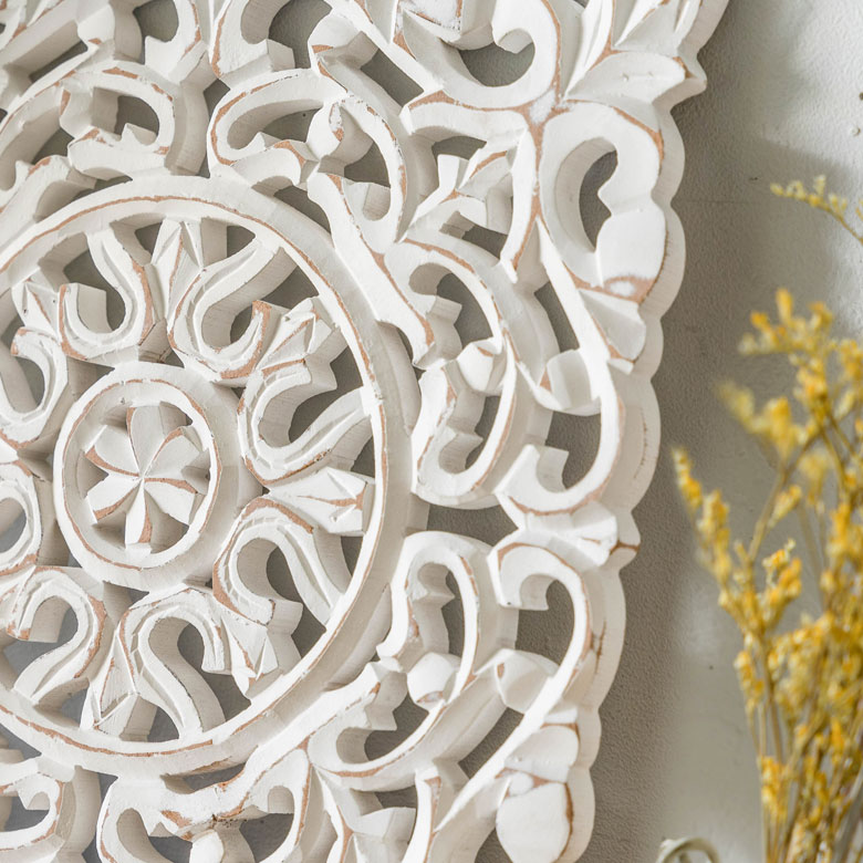 美しいハンドメイドの彫刻インテリア