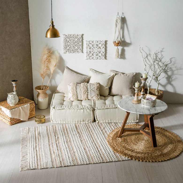 海外インテリア風のお部屋にもぴったりなカービング