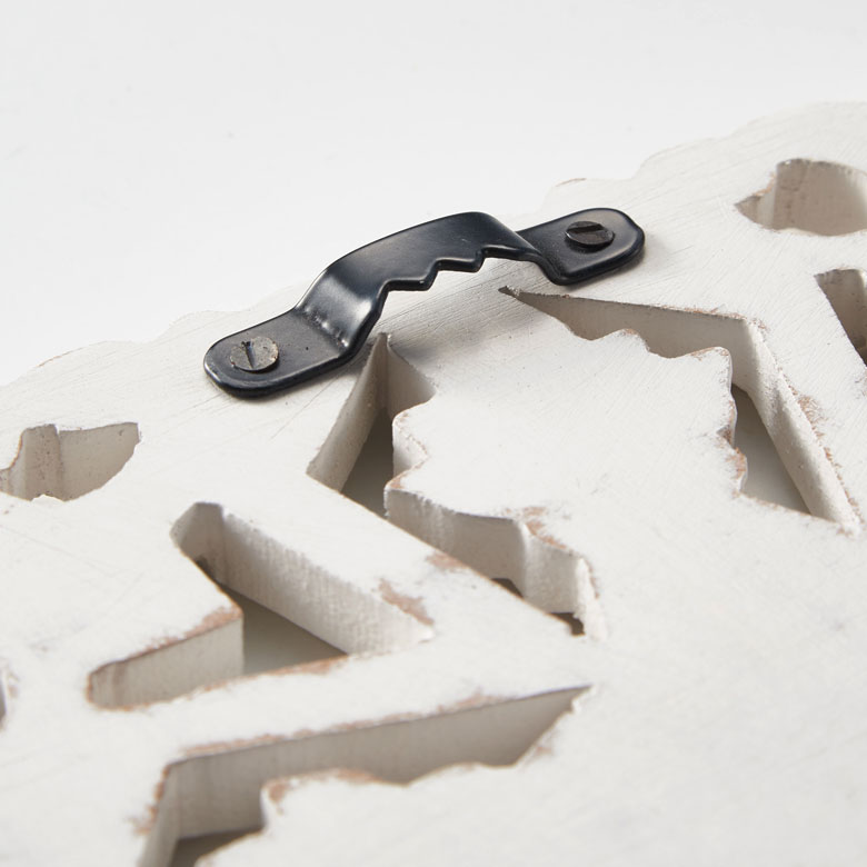 裏には壁掛けフック付き