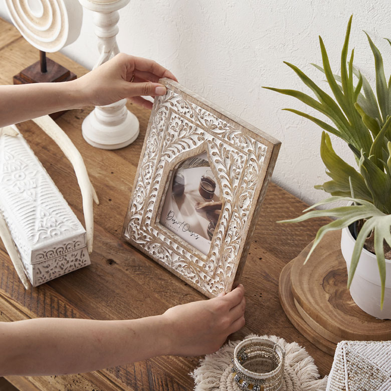 お気に入りの一枚をさりげなく惹きたててくれます