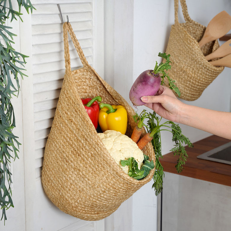 キッチンの料理道具の収納にも