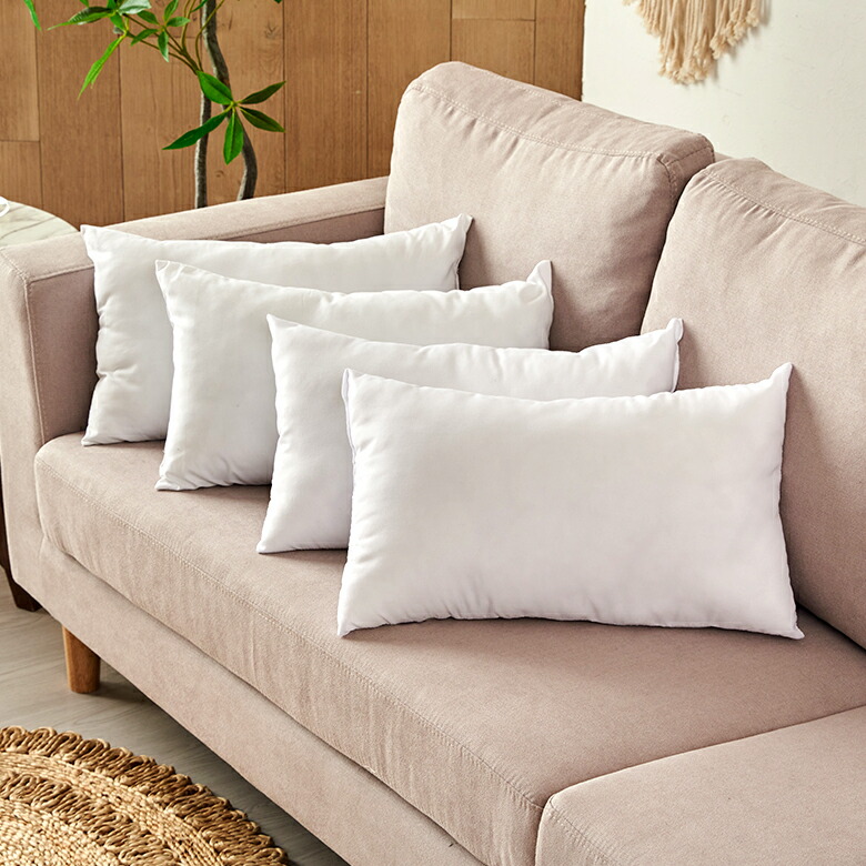 体にフィットする、ほどよい弾力 角型ヌードクッション