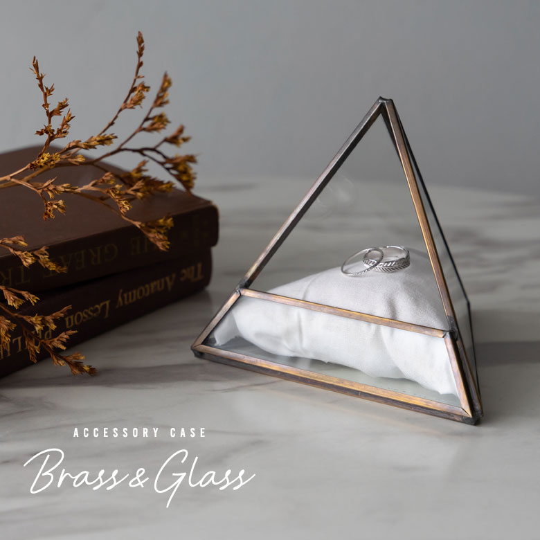 三角形の小物入れ
