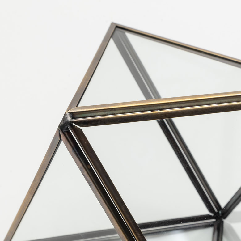 アンティークゴールドのフレーム