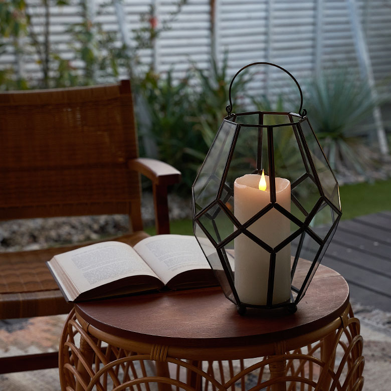 電球を外して《キャンドルホルダー》に