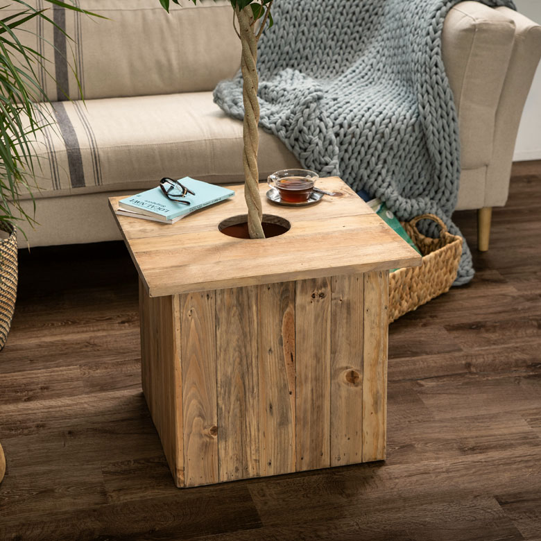 別売りの天板と組み合わせるとテーブルに