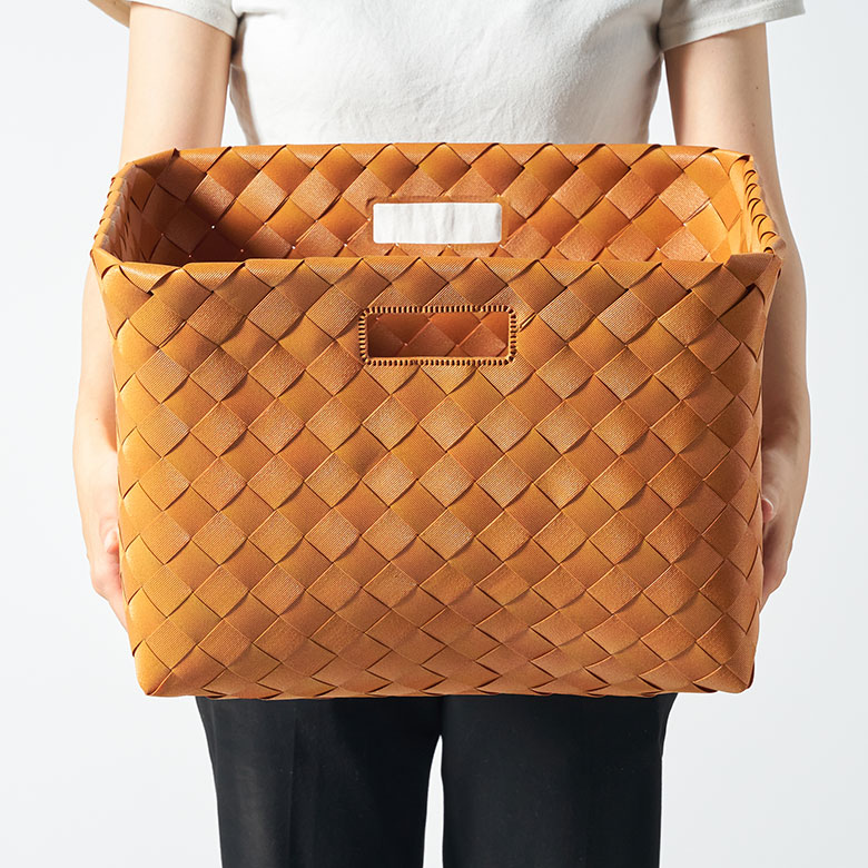 角にまるみのあるボックス型なので、優しい印象