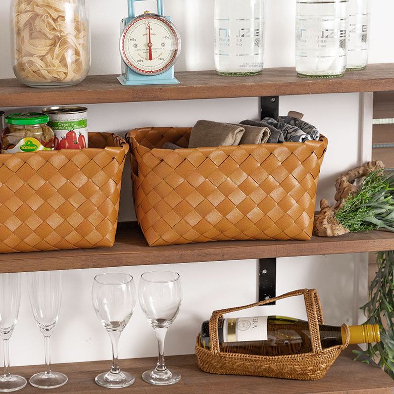 小物の整頓に、浅型 Sサイズ ハンカチ、文房具、調味料、化粧水のボトル