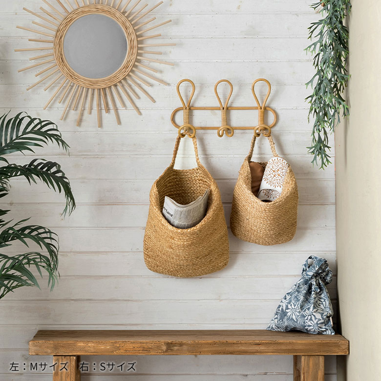 玄関のスリッパ収納、新聞入れなどにも