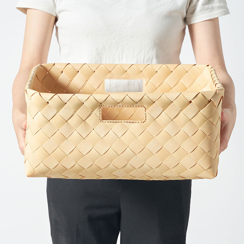 角にまるみのあるボックス型なので、優しい印象