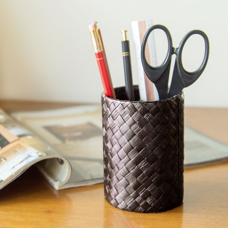 パンダン製のファイルトレイ