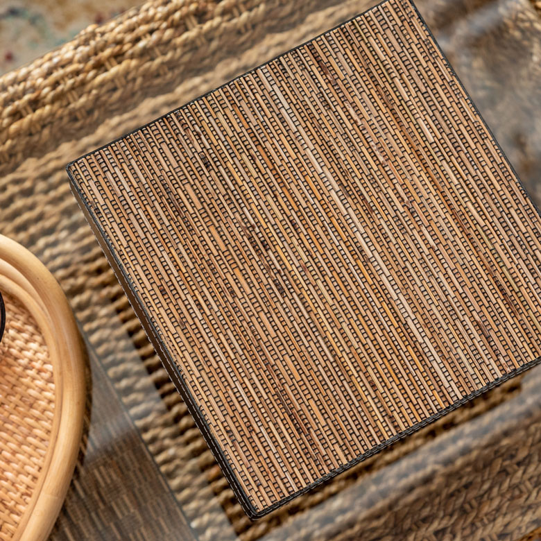 インドネシアならではの素朴な天然素材