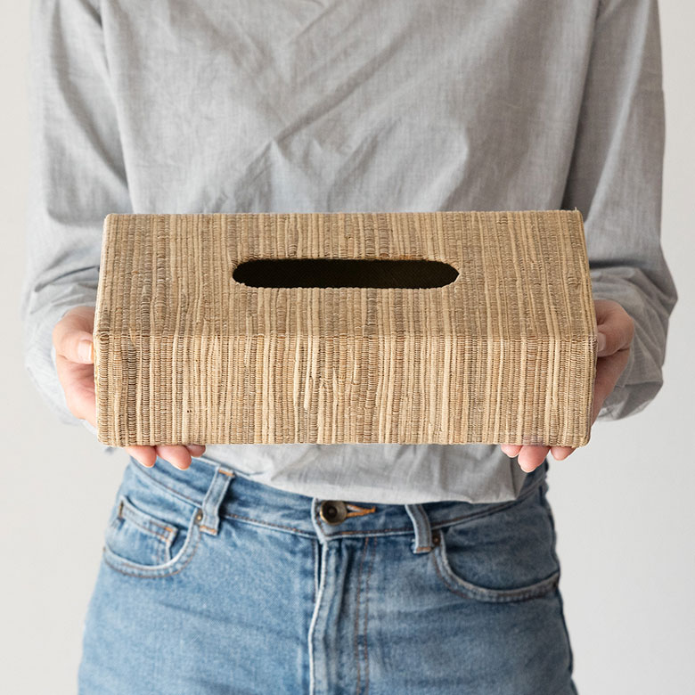 手に持つとこのくらいの大きさ