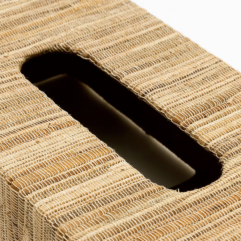 自然の風合いたっぷりな、ウォーターヒヤシンス素材