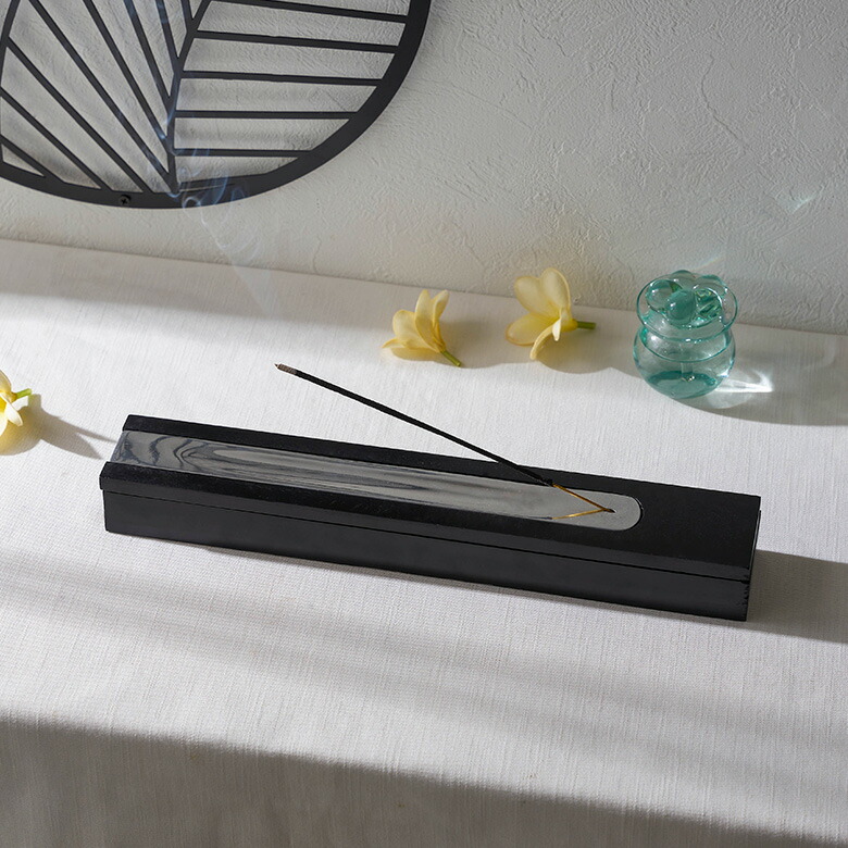 マホガニーウッド。インドネシア・バリ島。お香立て