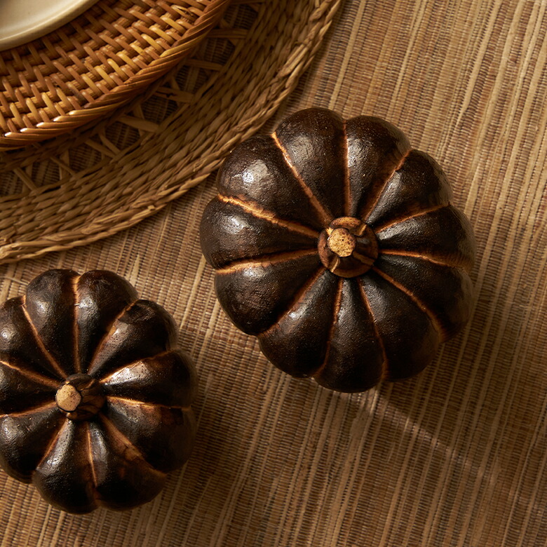 ハンドメイドで生み出された、味わいのあるフォルム