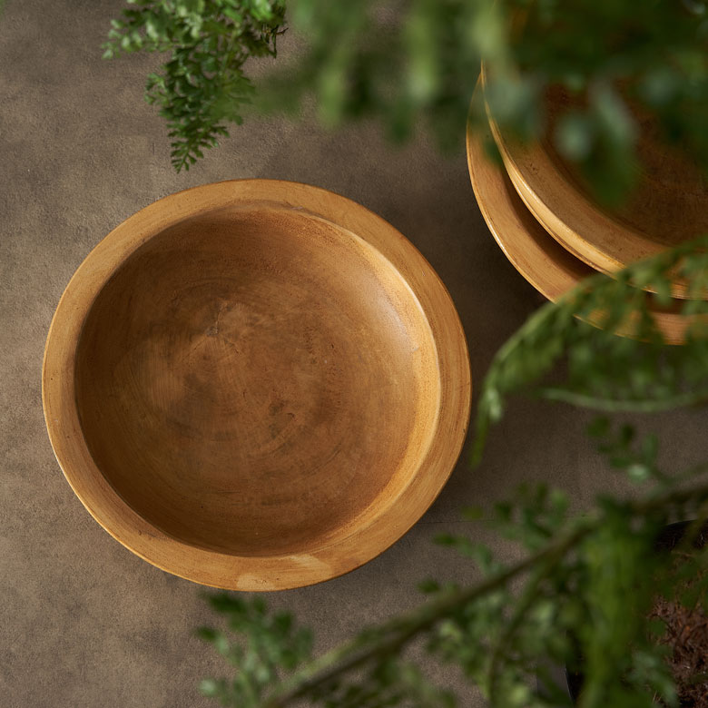 重厚感と木目の美しさが特徴のスワールウッド