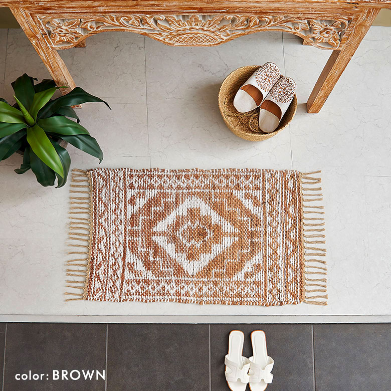 玄関マットや洗面所や脱衣所にも使えるラグマット