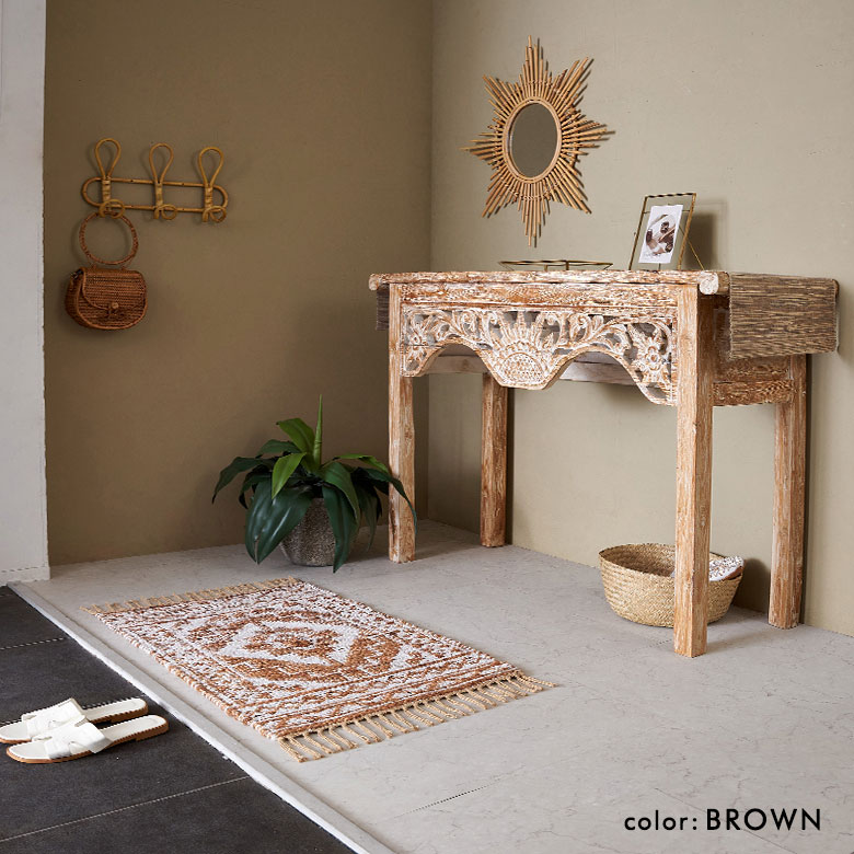 フリンジつきラグカーペット