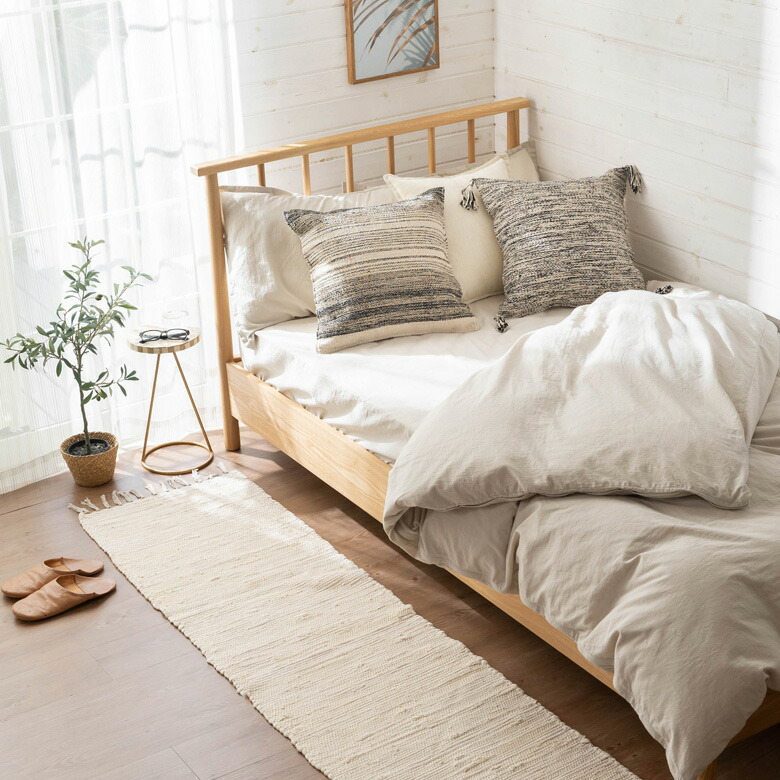 モノトーンのグラデーションカラーがおしゃれなクッションカバー