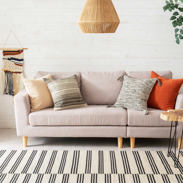 ソファやベッドでのリラックスタイムに