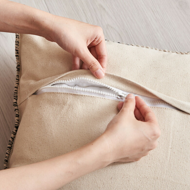 裏面ファスナー