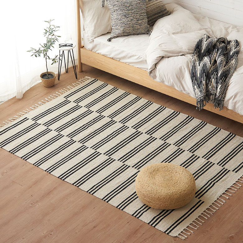 綿100％のストライプ柄ラグマット