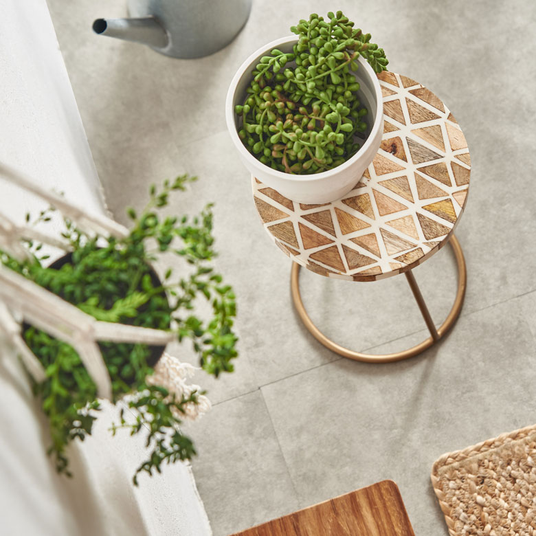 寄木調のプランタースタンド