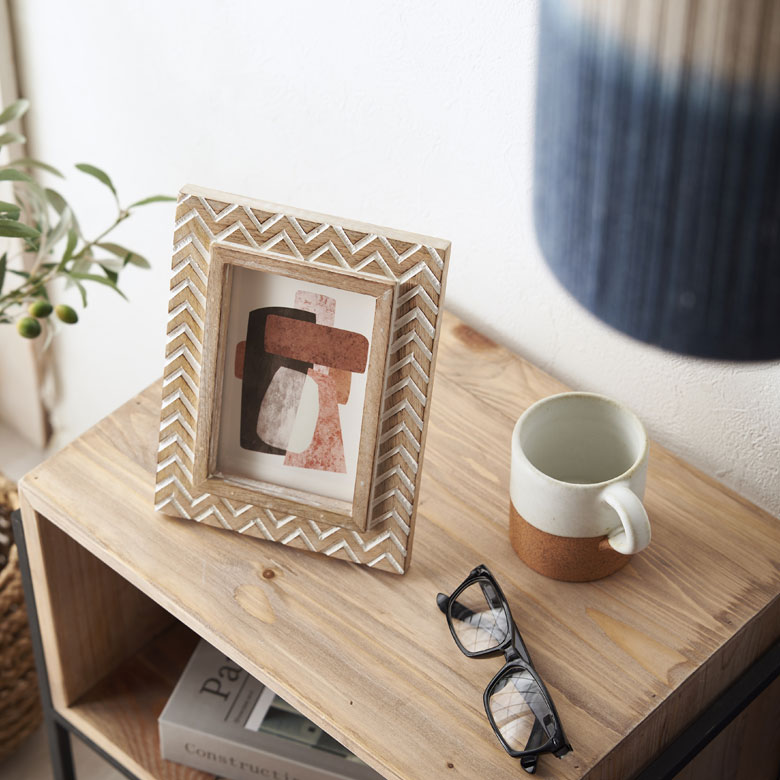 はがきサイズ対応 壁掛け＆置き型2WAY仕様