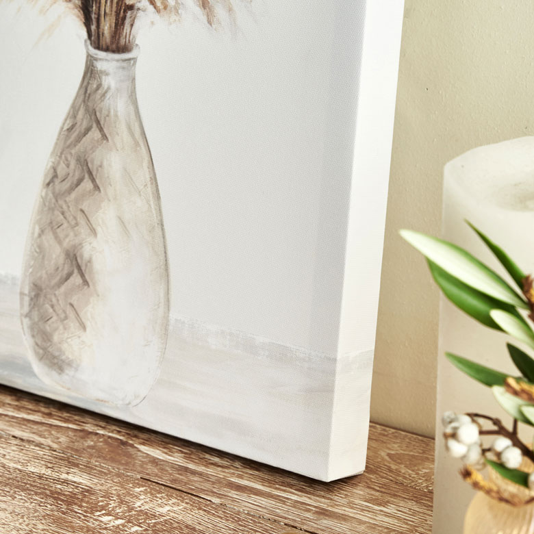 側面も美しいアート