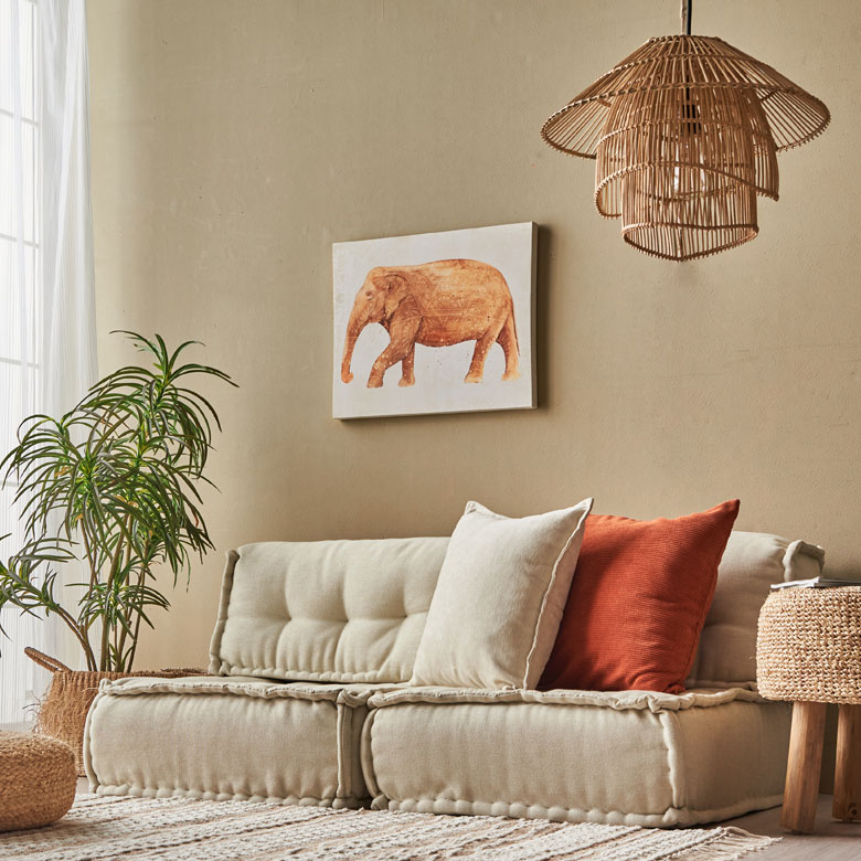 お部屋になじみやすいカラーのデザイン