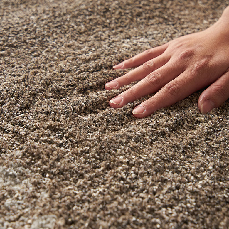 ふんわりとなめらかなタッチの、ポリエステル100％素材