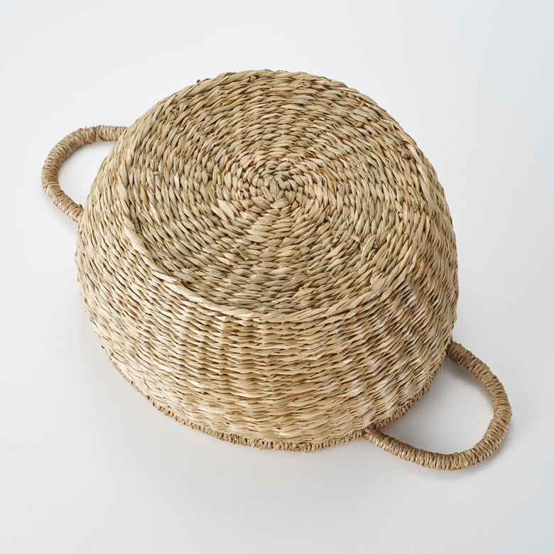 裏面 フラットな底面で安定感があります