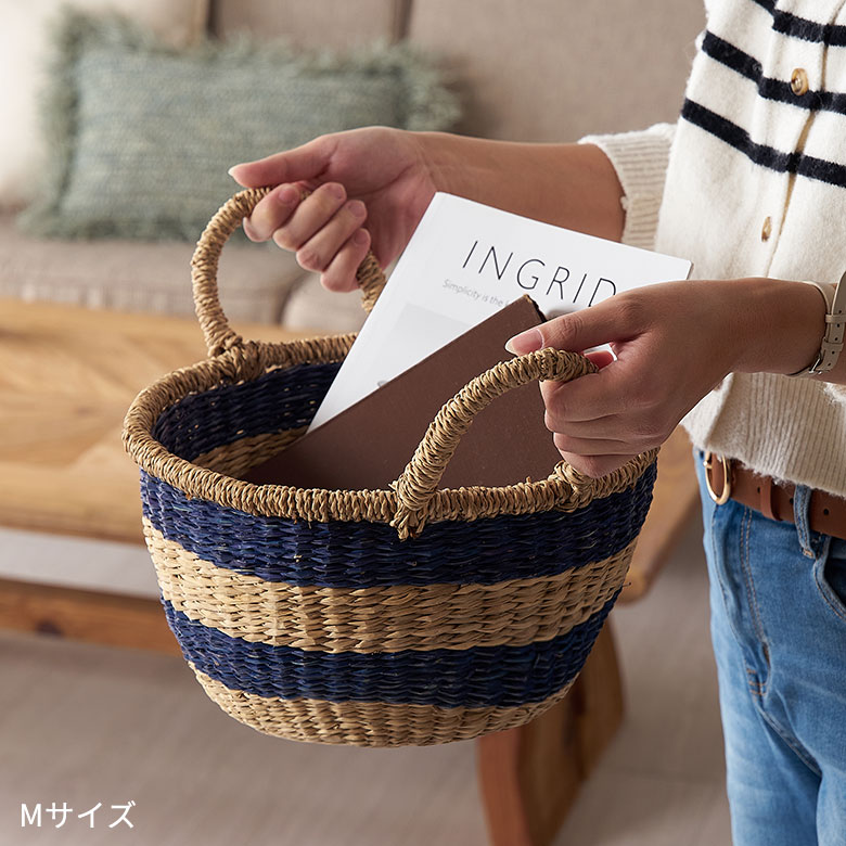 しっかりと丈夫な、ハンドル(持ち手)付き